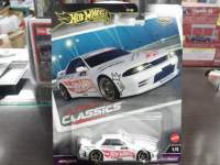 Hotwheels PREMIUM Y XJCC GT-R (R32) PANDEM yzCgz